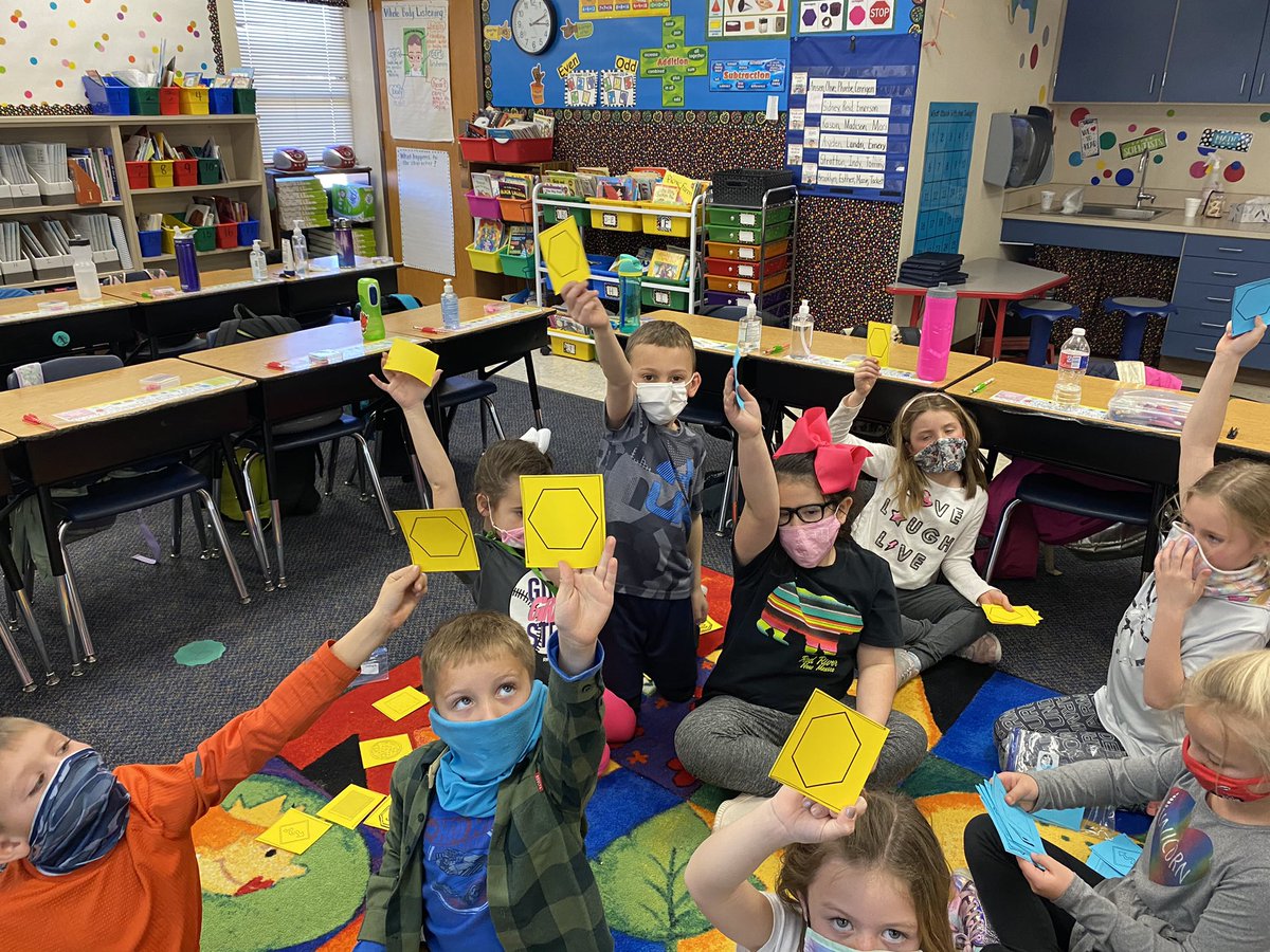 keesheri1's tweet photo. Play It, Say It: Present a question. Ss match statement to response card and slap card down when teacher says “play it”! Teacher says say it and Ss shout answer. @Crestview2 #cvrelentless https://t.co/9qRIEDMCAU