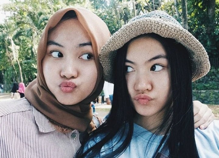 h4ppymoys's tweet photo. Segalak apapun kakak perempuan, pasti ia akan membantu adiknya ketika sedang kesusahan https://t.co/a4A6wpATsj