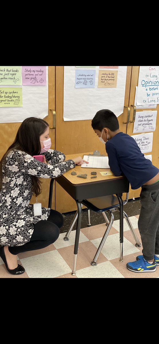MsPoncet's tweet photo. Today our class had a chance to view Ms. Delgiorno’s fossil collection! They walked around each “exhibit” writing down their observations, drawing what they saw, and trying to make an educated guess on what animal fossil it might be! @NorthSideEW #ewlearns https://t.co/2Qyw7hJgpI