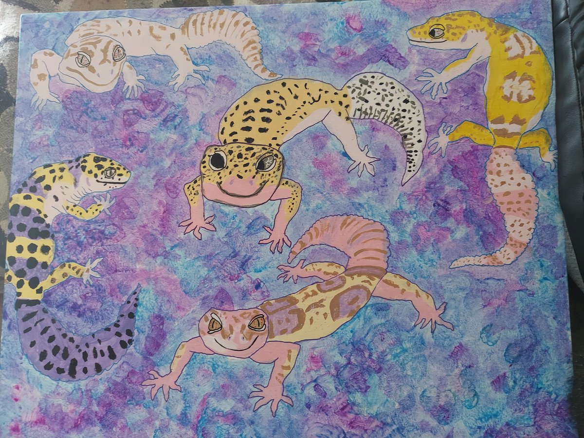 Leopard gecko art done by myself and my 5 year old daughter Ruby.

#art #leopardgecko #reptile #artist #animals #animallover #momanddaughter