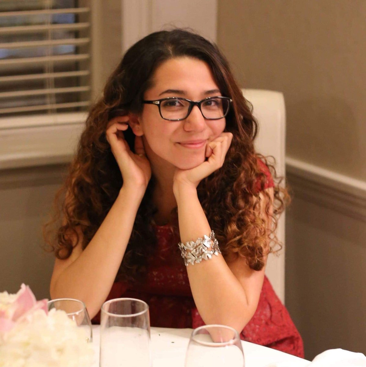 CityNewsMTL's tweet photo. Yasaman Salehi, known to her family as ‘Yassi’ was hit and dragged underneath an EXO bus on January 22nd. Her mom says Yassi was wearing a bright red jacket when it happened, but the bus driver told police he never saw her. Now – her parents want answers. More at 11pm. https://t.co/2tR3nbKlaT
