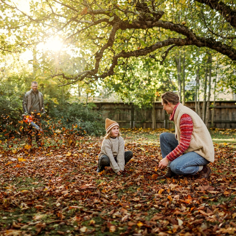 WaterproofingD's tweet photo. As summer draws to an end, the big garden cleanup begins. Save your back, energy and time with a powerful battery-series leaf blower from Husqvarna - harnessing the power of air for easy-breezy, rake-free leaf clearing.

#batteryseries #autumn #gardencare #garden #wpdgroup