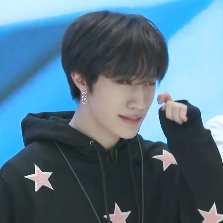 ؘ (@yedamlooks) on Twitter photo 