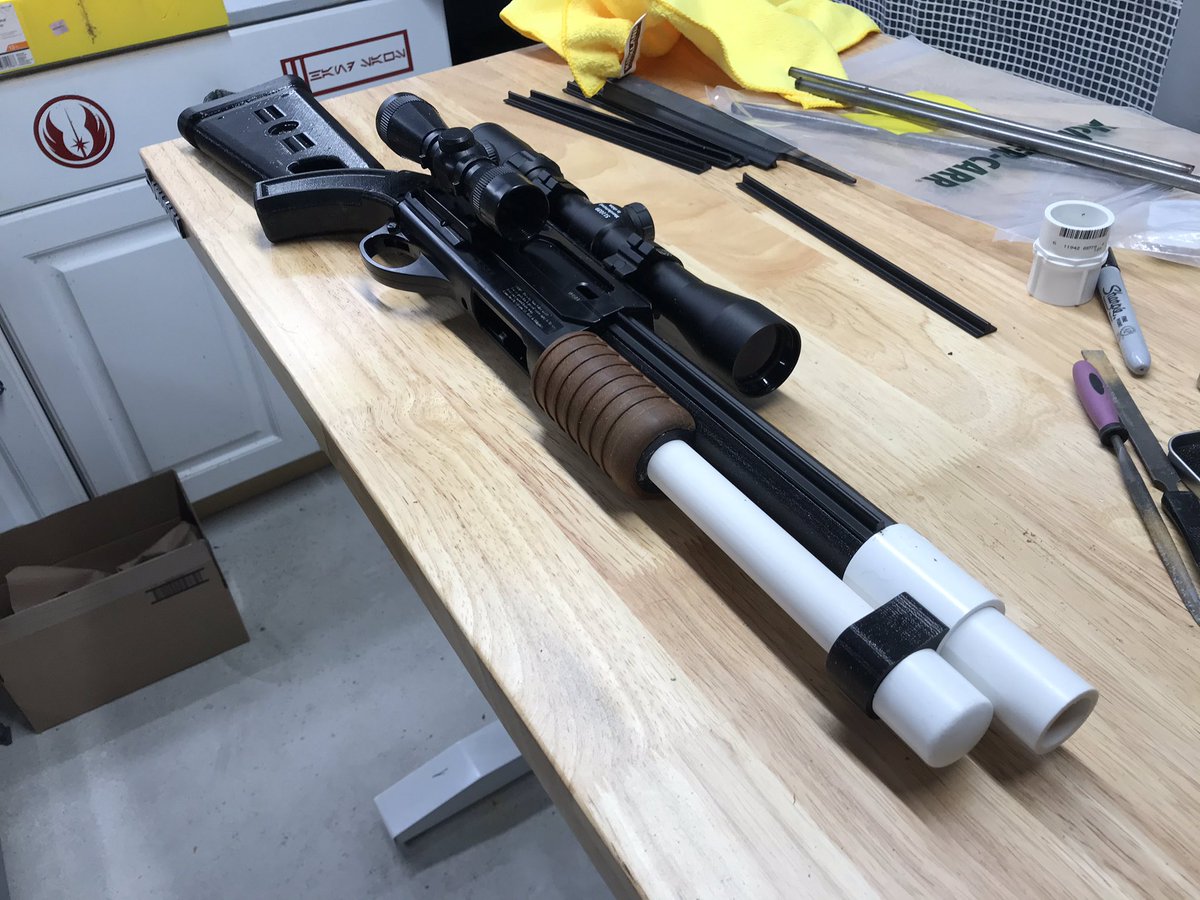 Machinimax_Prod's tweet photo. @chinbeard Progressing on the blaster for my custom Mando armor. https://t.co/PcsDhaxgpj
