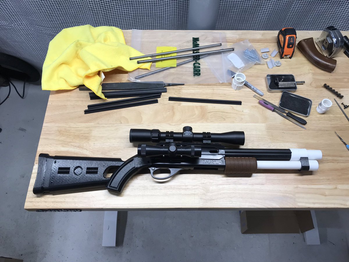 Machinimax_Prod's tweet photo. @chinbeard Progressing on the blaster for my custom Mando armor. https://t.co/PcsDhaxgpj