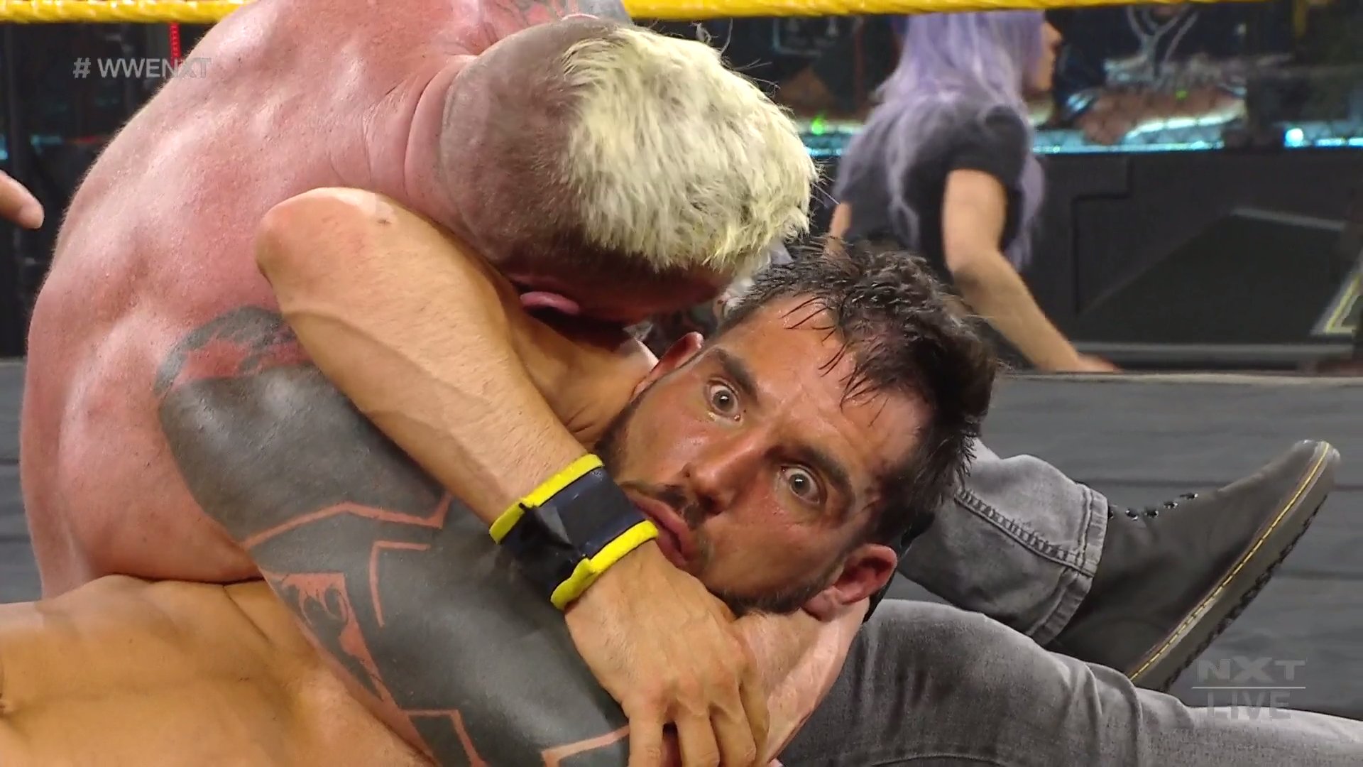 Lumis vuelve a dejar en ridículo a Gargano en WWE NXT.