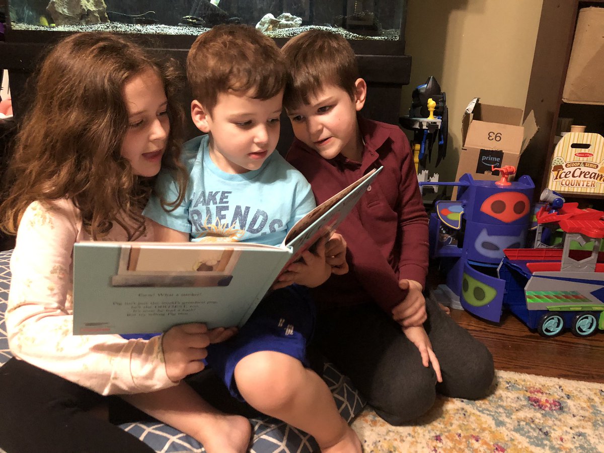 LorieDawson9's tweet photo. @OceansideSch2 Played our family favorite Sequence for kids and read a few Pig the Pug books for Family Connect night #sch2connect https://t.co/Fuz3xLAVLK