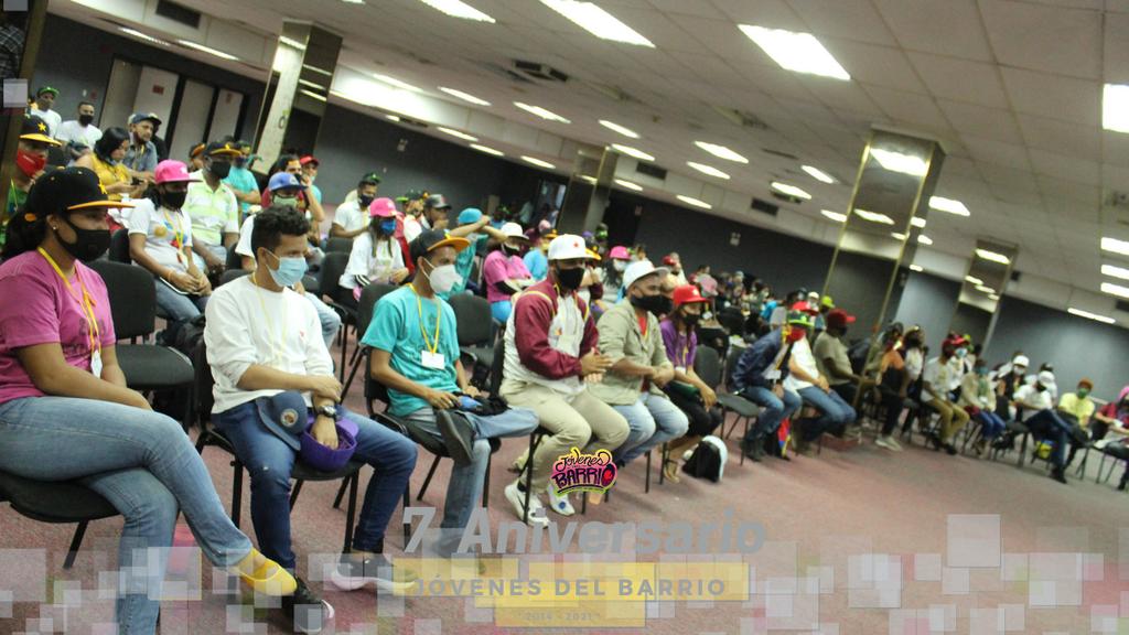 JovenDelBarrio's tweet photo. 🇻🇪 | Instalación del #7moAniversarioJDB 

El Movimiento Jóvenes del Barrio instalamos formalmente nuestro #7moAniversarioJDB hicimos un recuento de siete años de experiencia y mucho aprendizaje, revisamos nuestro Plan estratégico y líneas tácticas, así comienza esto. Es el Barrio https://t.co/X2jN6iv0Io