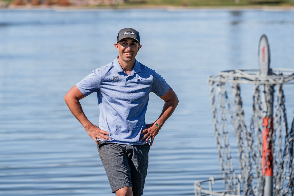 UltiworldDG's tweet photo. .@Paul_McBeth Signs 10-Year, $10 Million Contract Extension with @DiscraftDG: https://t.co/ufgSoeYgWE https://t.co/0GuxhQ7Kw5