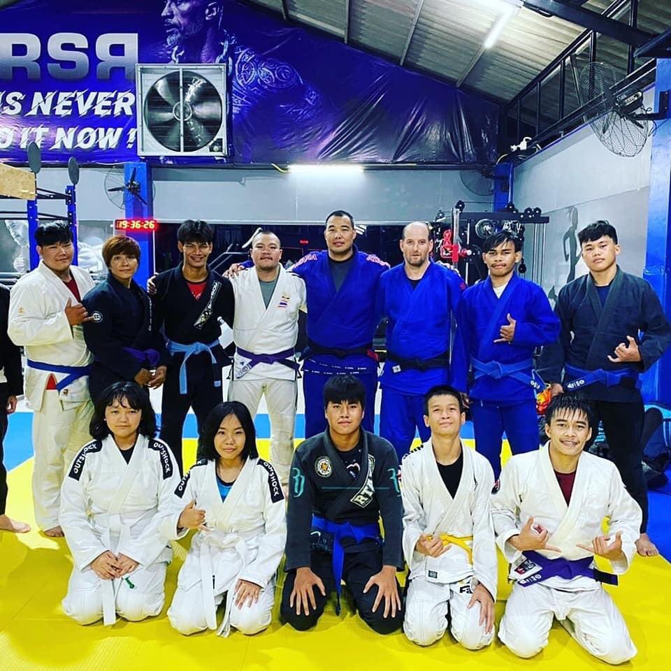 jitsu_thai's tweet photo. มาติด อาวุธ ทำกับคนที่คุณรักกันเถอะ! ....
❗❗ WOW WOW WOW ❗❗
🔴⚪ยูยิตสู ศิลปะป้องกันตัวสไตล์ญี่ปุ่น🥋💙
❗❗ อย่าช้า 💨
📩 inbox สอบถามหรือ
โทร ☎️ 080-053-6661
📍 ชั้น 2 เทสโก้โลตัส เอ็กซ์เพรส ตลาด เอ.ซี คลอง 4 ลำลูกกา-รังสิต

📌https://t.co/0h7MZvQJSF https://t.co/RDEiRdbICY