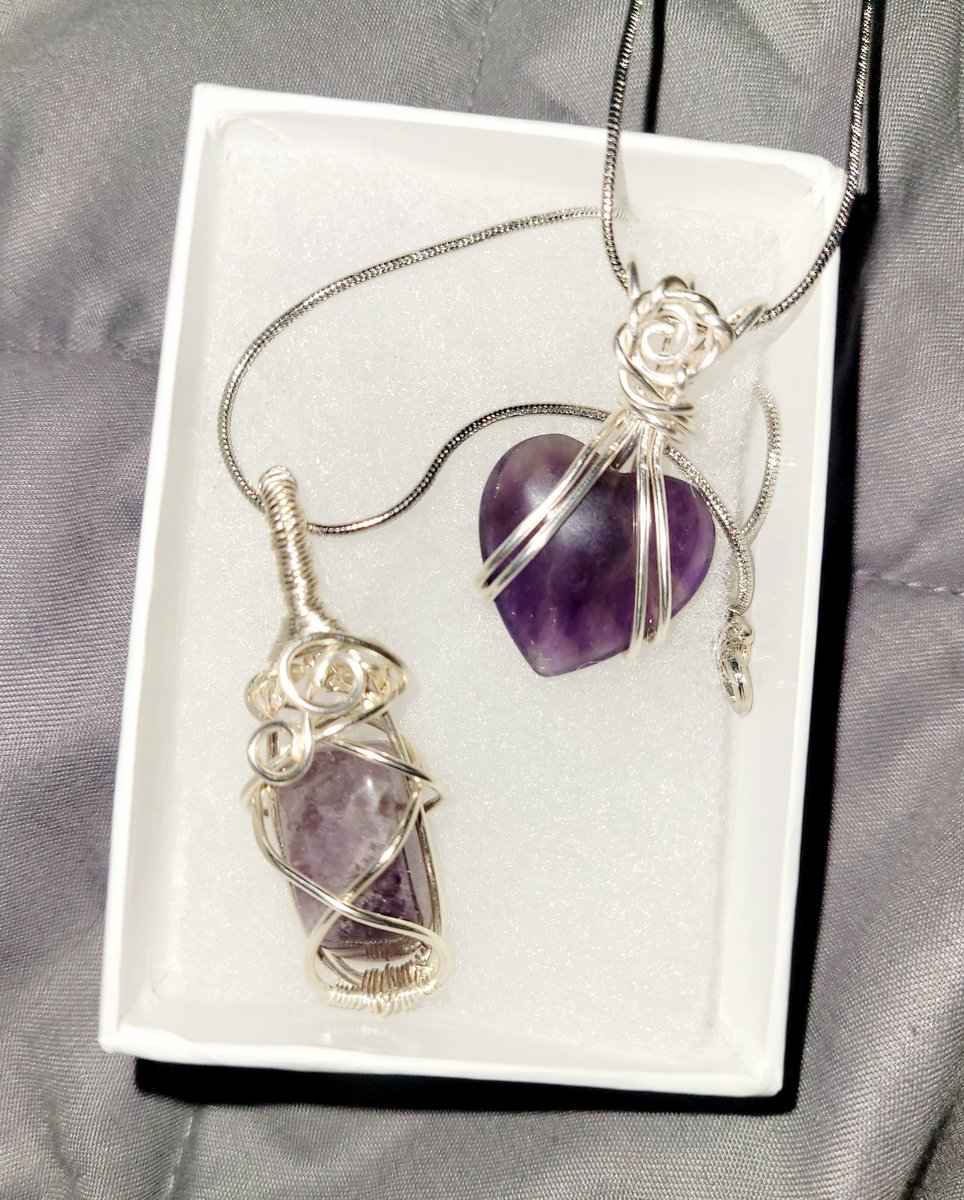 funtimesinbblon's tweet photo. my scorpion finger finally healed, so. @SpacegoatD is back in business for custom orders 💜 made these amethyst bbs yesterday for a birthday gift https://t.co/r0Stji9cFL