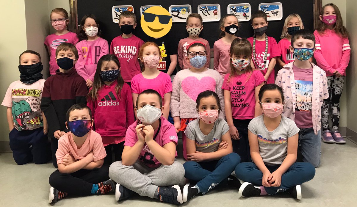 ellen_probe's tweet photo. These kids are the best at lifting each other up 💕Loved chatting with them about the importance of kindness and all the ways they can show care  for others 💕 #PinkShirtDay2021 @GBProbeSchool @LethSchDivision @CathyKitagawa https://t.co/Xpgj0x29NP
