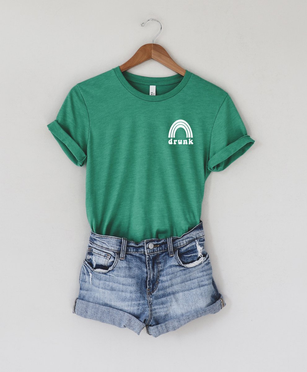 closeknitco_'s tweet photo. This may have to be one of my favorite tees! 🌈 🍀

https://t.co/pkFZDnqf94

#StPatricksDay2021 #shopsmall #screenprinting #boutique #fashion #shopsmall #shop https://t.co/5GkPNrNurL