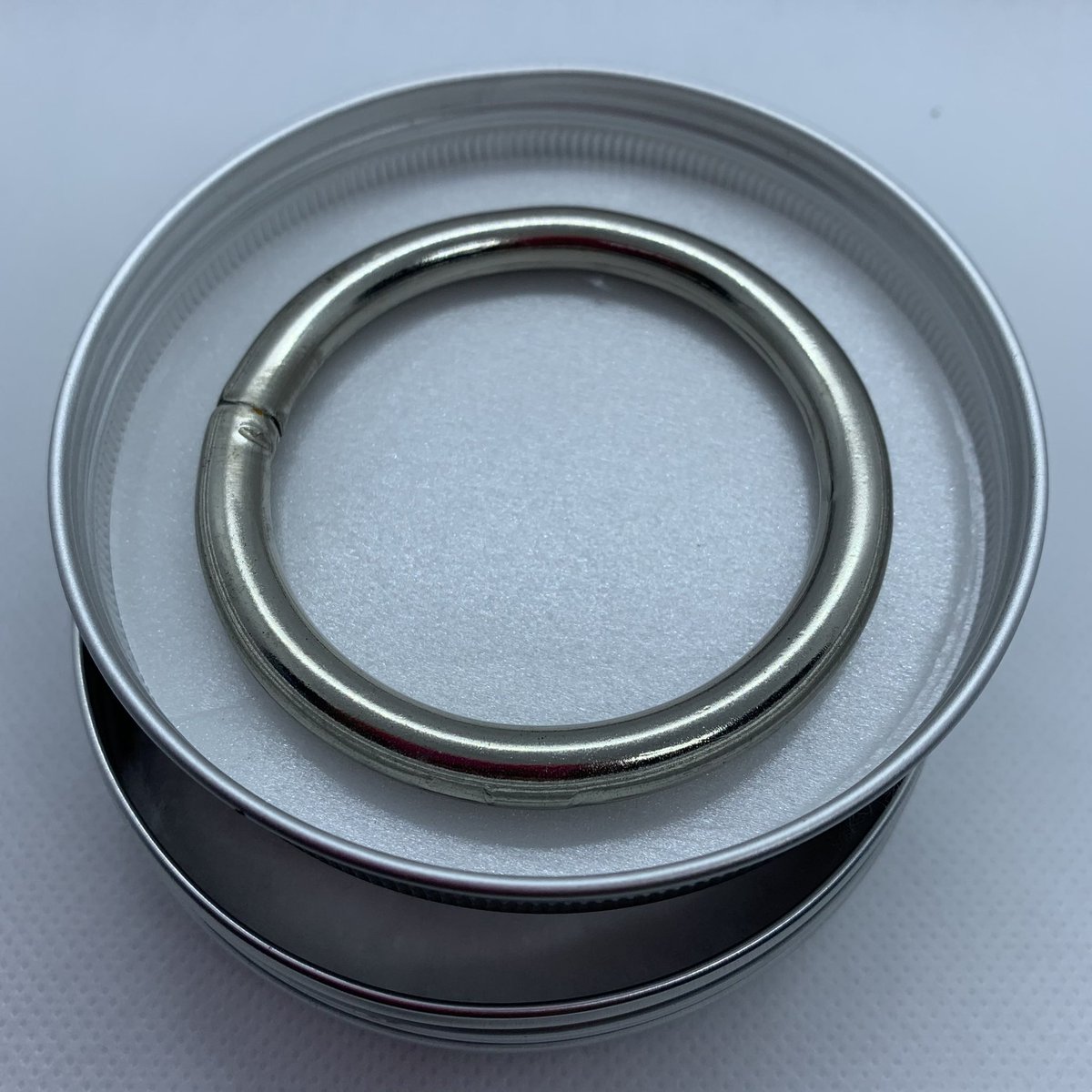 popperstuxtepec's tweet photo. Cock ring metálico 🍆🍆🍆

Retarda la  eyaculacion y más firmeza durante la penetracion 

•Disponibles en 2 colores: azul y plata https://t.co/pToV2kS7Tr