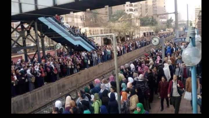 EslamSa59075464's tweet photo. هو ده ال هيحصل يوم السبت
الحقنا ي ريس
بيتاجروا بحياتنا
#ثوره_طلاب_الجامعات_يوم_27 https://t.co/MD6dsgjoXX
