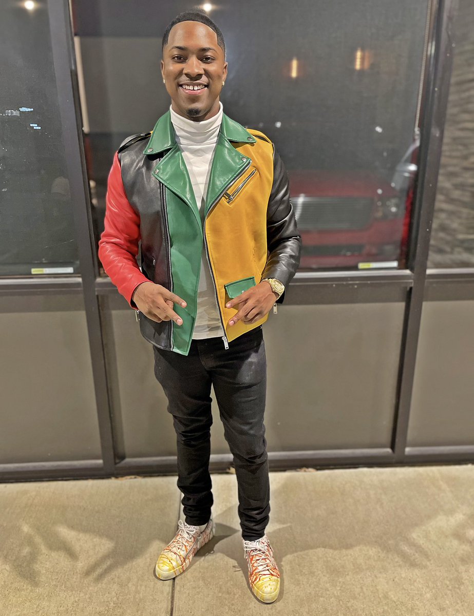 KdStackzWorld's tweet photo. God Made Me Important, My Mama Didn’t Get That Abortion🙏🏾💚💰
#LongLiveJay5 #LongLiveTommy #LongLiveBank🏦 #RipMama🙏🏾 #LongLilMontae #FreeDdog #HappyStackzDayToMe💚💰 https://t.co/tzR9JuuaiN
