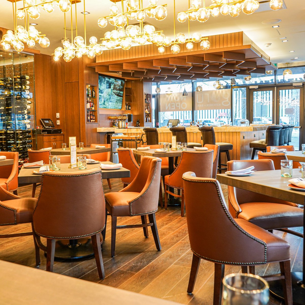 GuruIcedistrict's tweet photo. ~ Happy Hour Date Night ~
Guru is offering another exciting date night event:
 
A Happy Hour Menu with exciting and creative food creations, cocktails &amp; premium highballs. 

A date night exclusive wine list hand selected by renowned Gurvinder Bhatia. @EdmontonWineGuy https://t.co/Ej40Kxjf6T