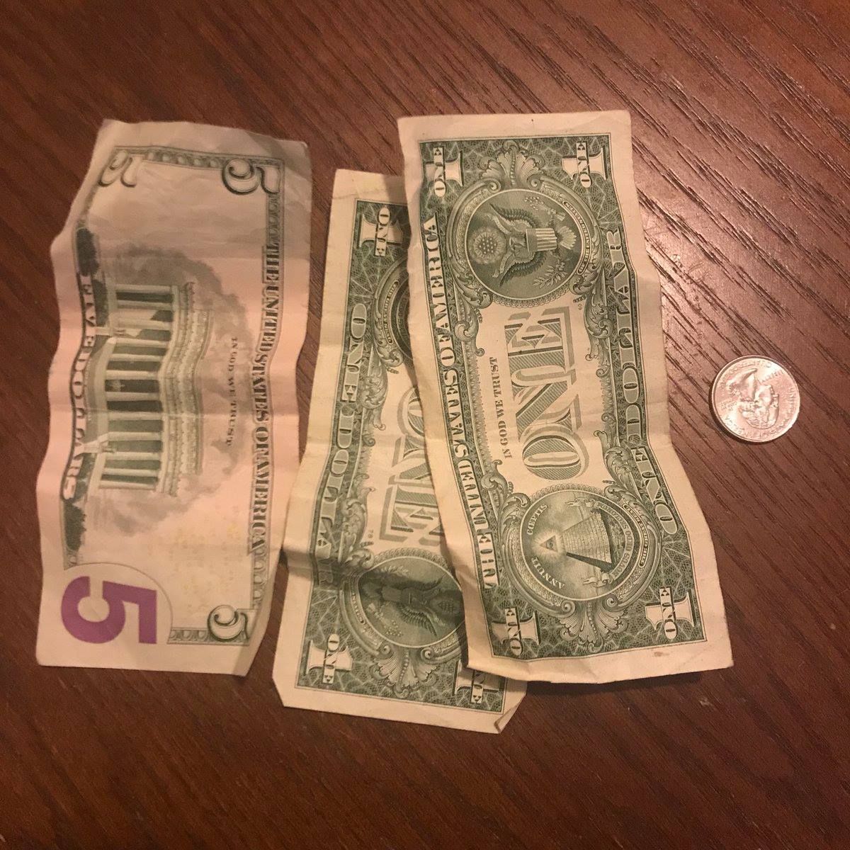 ClaudetteGGibs1's tweet photo. Just imagine you work for an hour and get his for pay. #PuttingThingsInPerspective https://t.co/ioufrMlOkH