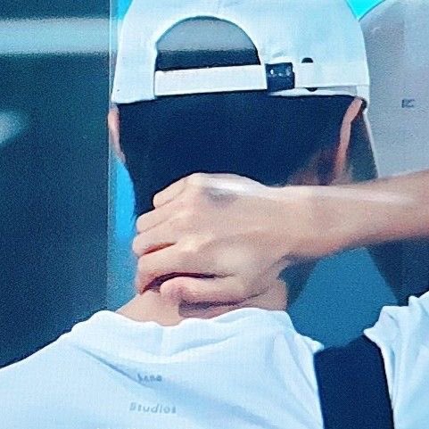 ชอบว่ะ รู้เลยว่าใคร