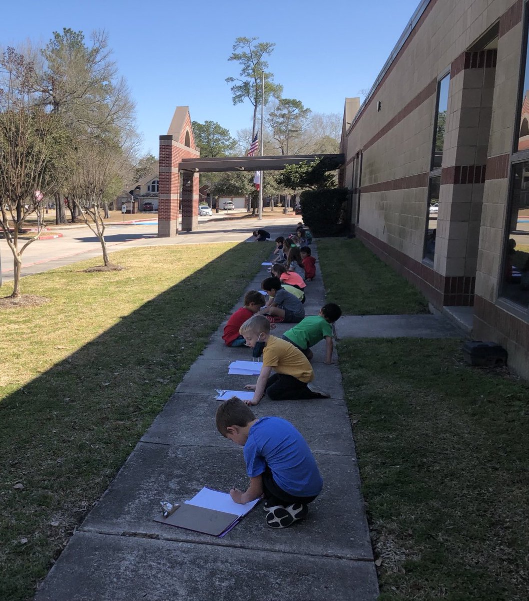 Kindergarten authors in ⁦<a href="/MrPricesclass/">Chris Price</a>⁩ enjoyed taking their writing outdoors. What a beautiful day! ⁦<a href="/HumbleISD_HHE/">Hidden Hollow Elementary</a>⁩ ⁦⁦<a href="/Humble_ElemELA/">Humble ISD Elementary ELA</a>⁩
