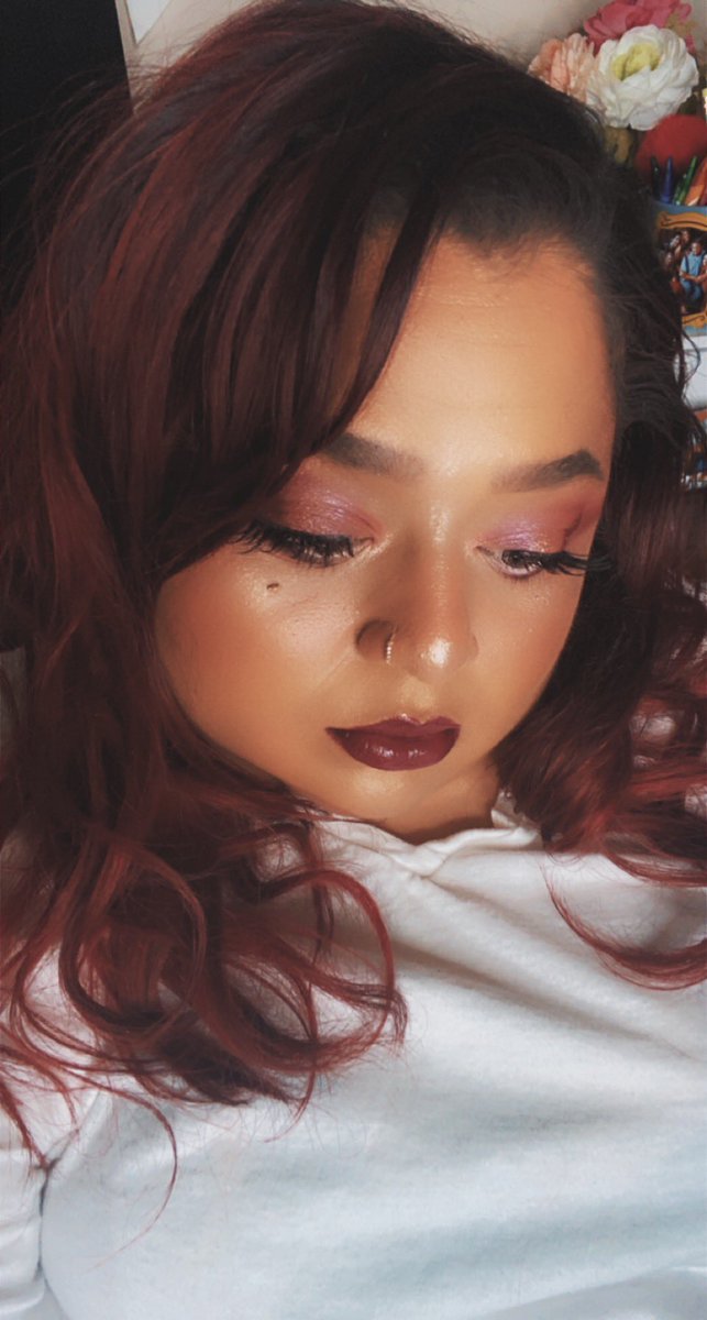 You are beautiful because of the light you carry inside you. You are beautiful because you say you are, and you hold yourself that
#insidebeauty #beyou #beyourself #loveyourself #makeup #makeuplooks #makeuplover #makeupjunkie #makeupbyme #beauty #beautybloggers #beautymakeup