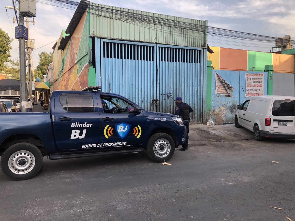 PortalesUrbano1's tweet photo. Vecinos de Portales @La_Portales de @BJAlcaldia nos dimos a la tarea de redactar una carta para poder ser una mejor comunidad y una mejor colonia: 1/5 https://t.co/yjSPvRvEWQ