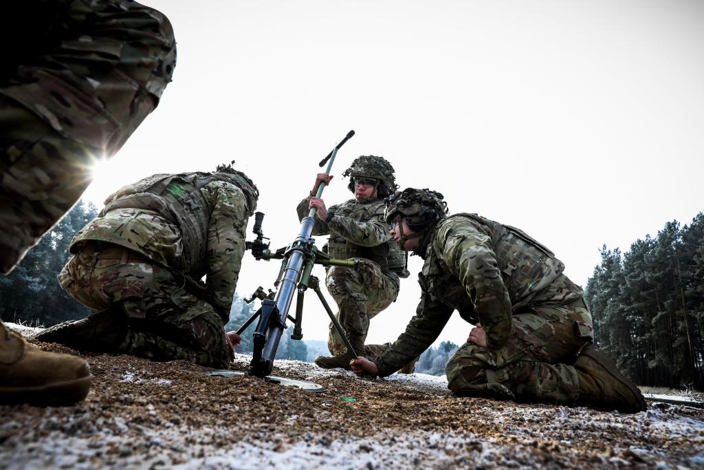 #PicofTheDay!

#Paratroopers clean a 60mm mortar during a live-fire exercise at Grafenwoehr Training Area, Germany, Jan. 11, 2021. 

📸 ➡️ by Spc. Zachary Stahlberg

#TrainedAndReady