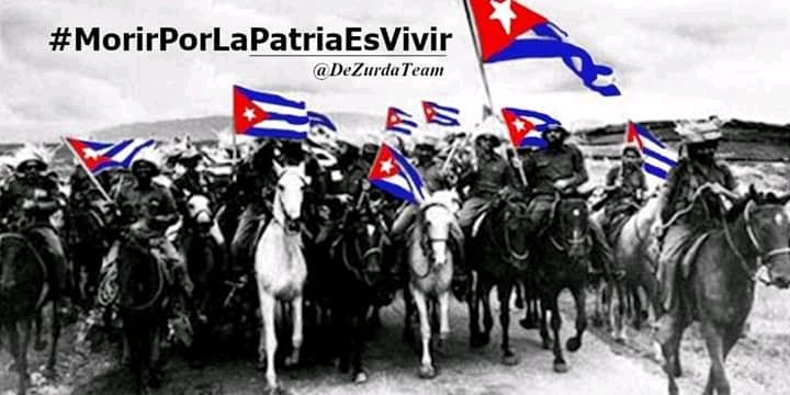 Junto a mi hijo entonamos las notas de nuestro himno nacional. La Patria os contempla orgullosa.#MorirPorLaPatriaEsVivir