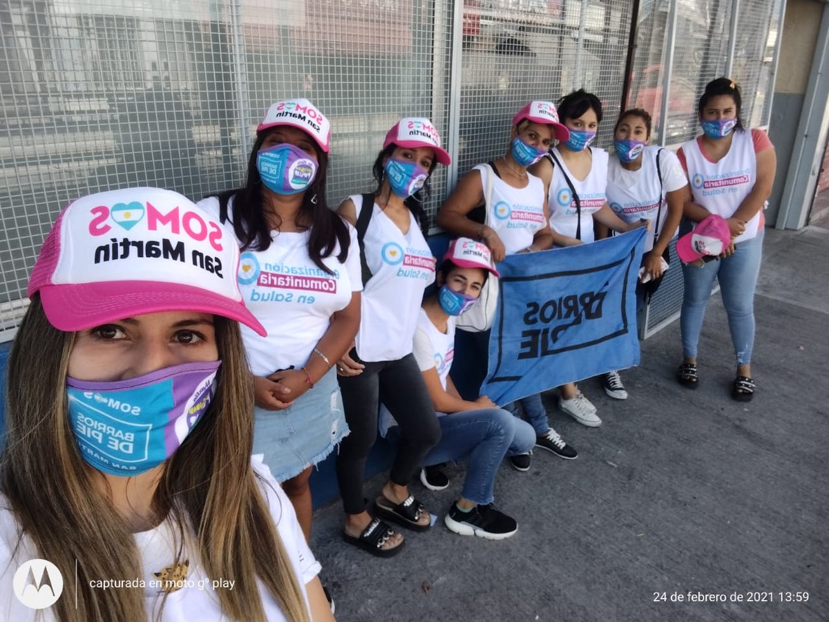 UniPopularSM's tweet photo. Hoy seguimos presente tras la campaña
#OrganizacionComunitaria para poner la #SolidaridadEnAcción en #SanMartín.

Voluntarias de SOMOS Barrios de Pie San Martín y Universidad Popular San Martín 
nos convocamos en el Coto de Villa Ballester para realizar control de precios https://t.co/FLSKvowZaS