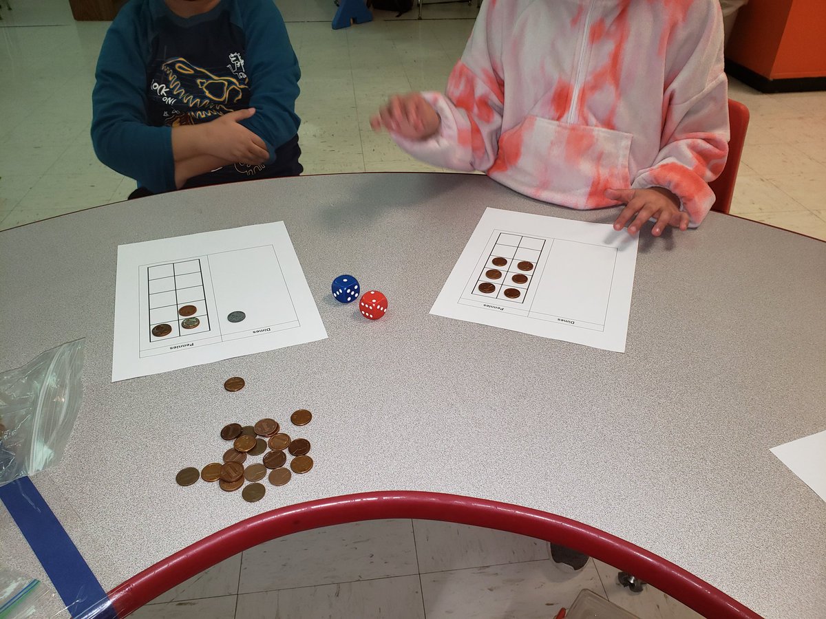 MrHouston_class's tweet photo. My favorite lessons to teach as a K through 2nd grade teacher is money! These are the first building blocks of money management 😀 #gordonpatriotpride #oneccps https://t.co/Yb5arvobR7