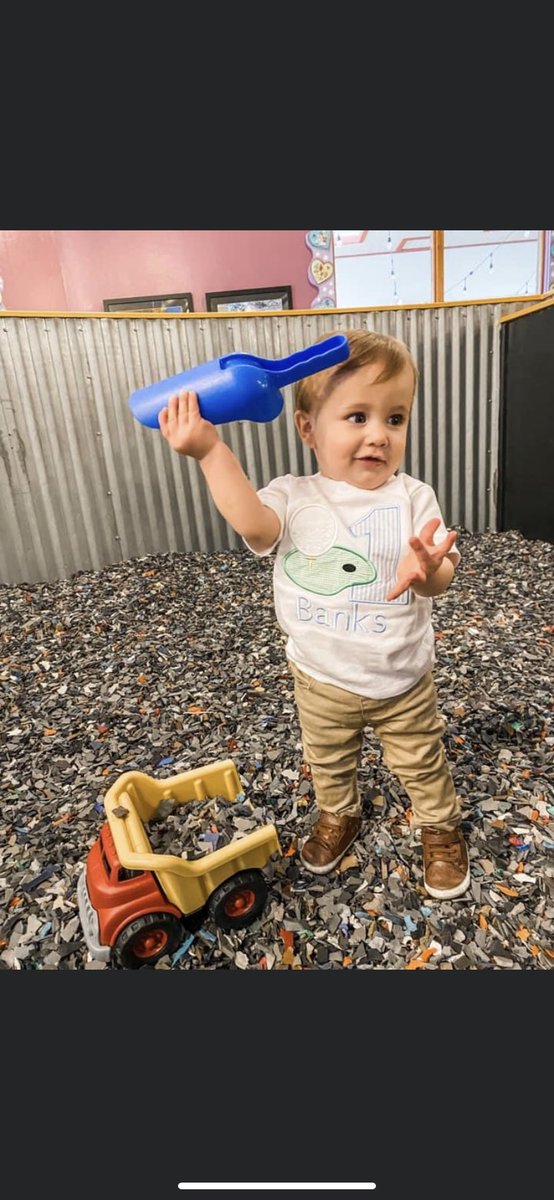 BBHBilly's tweet photo. Happy BIG 1st Birthday to my #1   grandson Banks!!  Honey @ReneeHebert3 &amp; Bear surely do love you!! https://t.co/s8PjeQm3JA