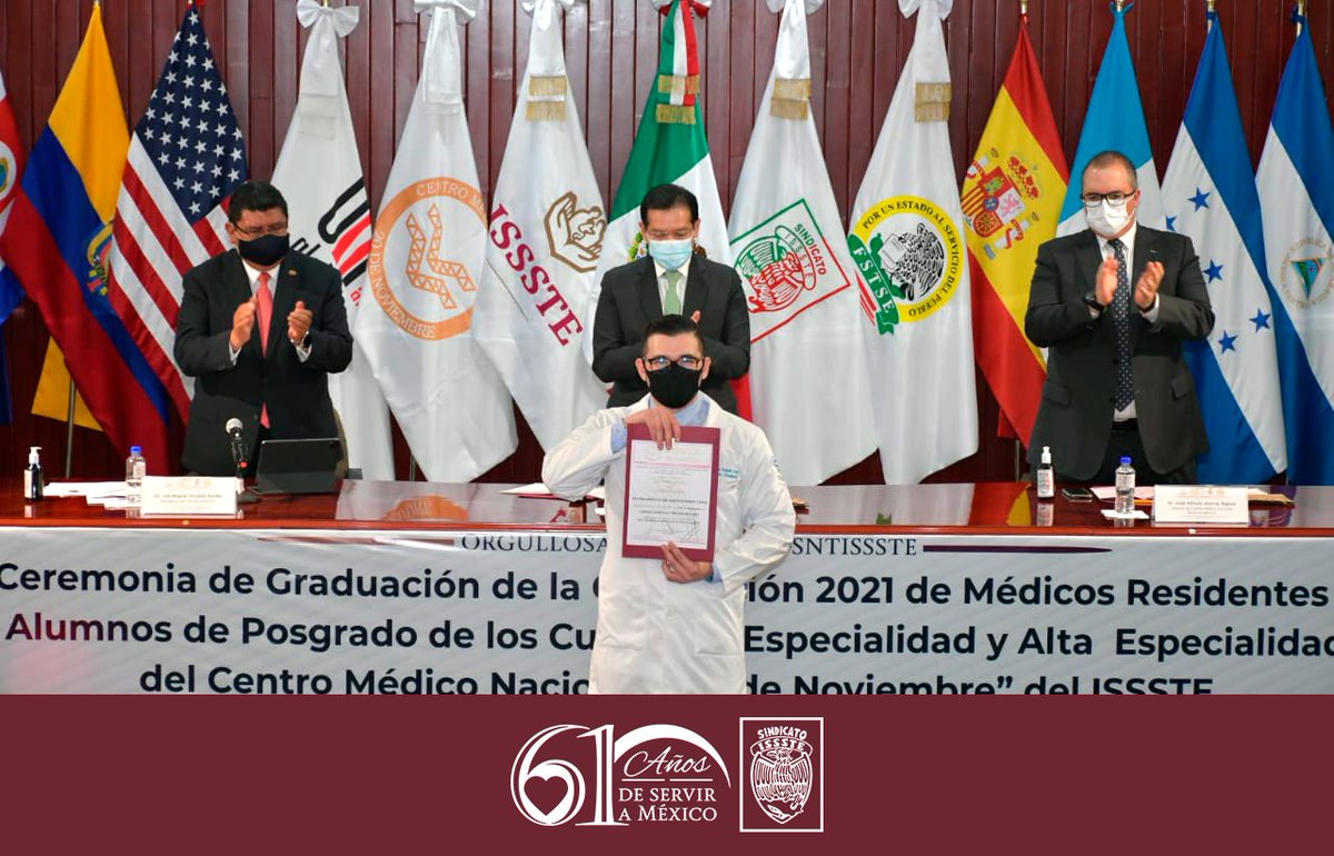 sntissste's tweet image. Ceremonia de graduación de 251 médicos residentes del CMN del ISSSTE, #TrabajoEnEquipo  #SumaDeVoluntades @sntissste sede del evento @LuisAntoRamirez @cmn20noviembre @ISSSTE_mx @drmerino75 @RamiroLopezE
Orgullosamente ISSSTE-SNTISSSTE