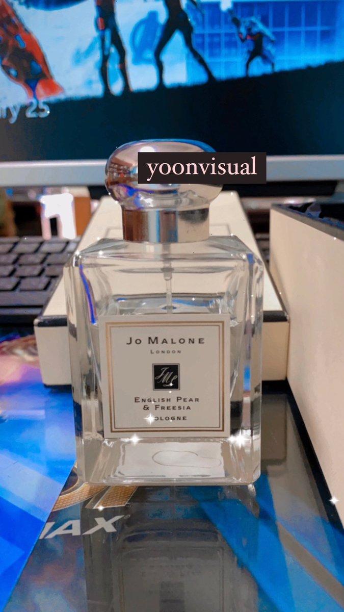 yoonvisual's tweet image. Scent of the day วันนี้คือด้วยความที่คิดอะไรไม่ออก บอกอะไรไม่ถูก ก็คือต้องฉีดกลิ่นนี้ เป็นกลิ่นที่ยังไงก็สวย ยังไงก็หอม ยังไงก็รอด ฉีดเดี่ยวก็หอม เอาไป combine ก็หอม มันคือตำนานน้ำหอมแห่งศตวรรษ Jo Malone London English Pear &amp;amp; Freesia #SOTD