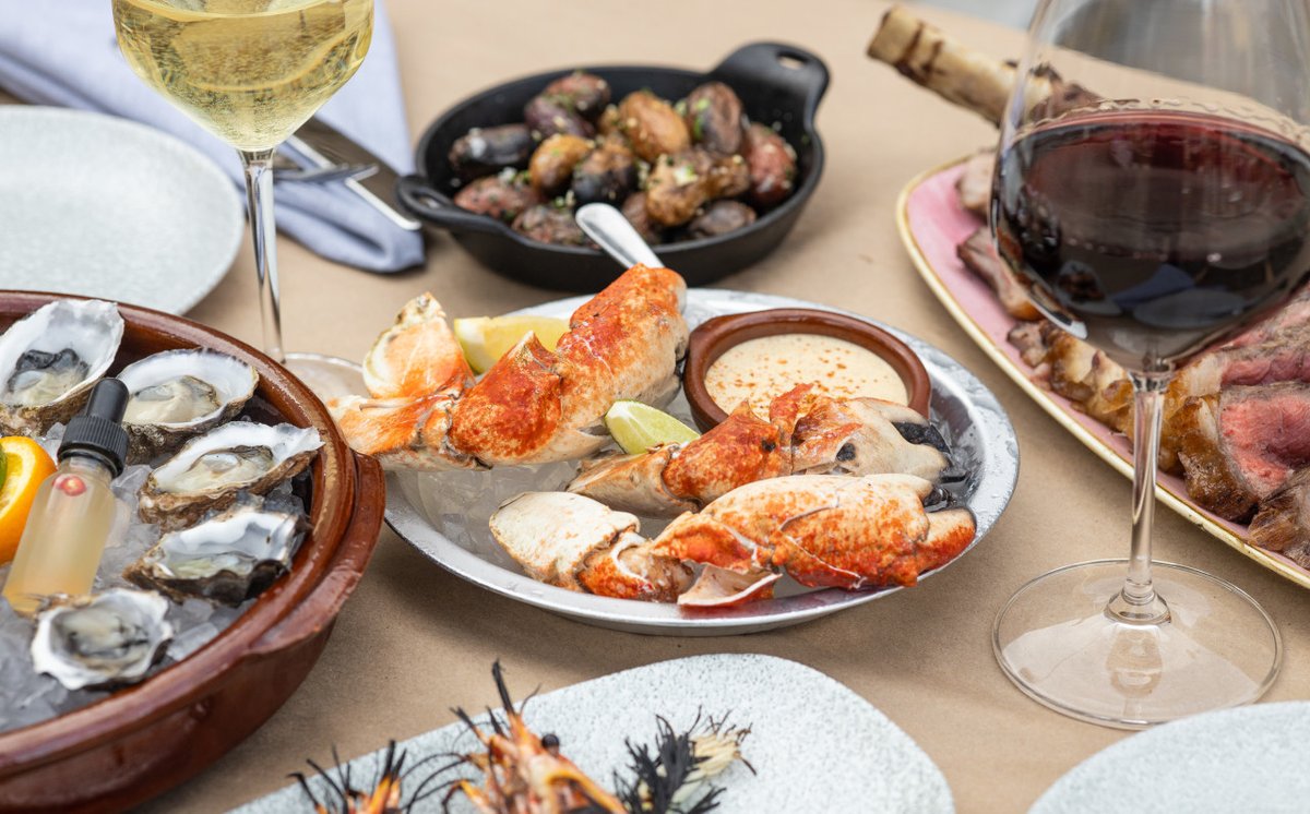 VisitPasadena's tweet photo. Please join us in welcoming @sasobistro to the @playhousevillage. For all of our seafood lovers, this is a place you MUST add to your list. Just look at this spread! 🤤 #visitpasadena #pasadenaca #seafood #lafoodscene https://t.co/KF9RKy7Ckr