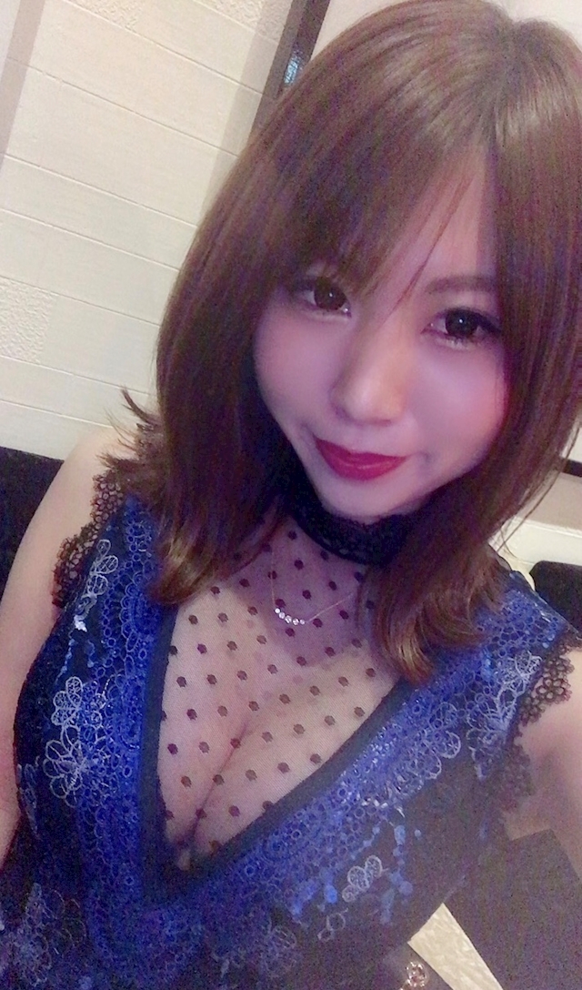 ROSEUN_CHARME's tweet photo. 本日の出勤情報をお知らせします。 https://t.co/bHr7fzsqb6 #ポケパラ #和歌山 #キャバクラ https://t.co/Azyzh9kNBq