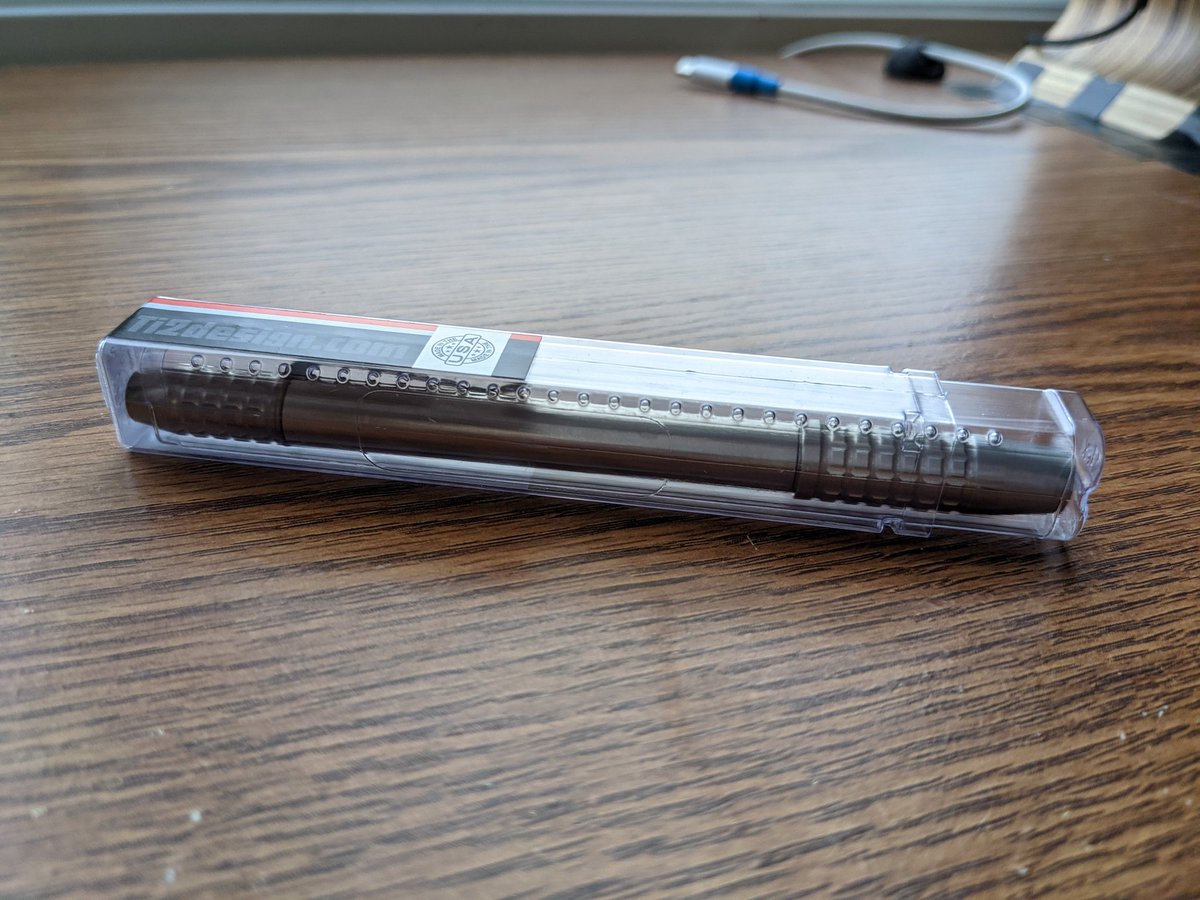 TheProfosist's tweet photo. I know I said I wasn't going to buy another @ti2design @Ti2pen #TechLiner buuut... He made one in Stainless and I'm pretty sure I'm not allowed to pass this up.
#PenEnthusiast #PenAddict #TechPorn https://t.co/PfJ9eNvEha