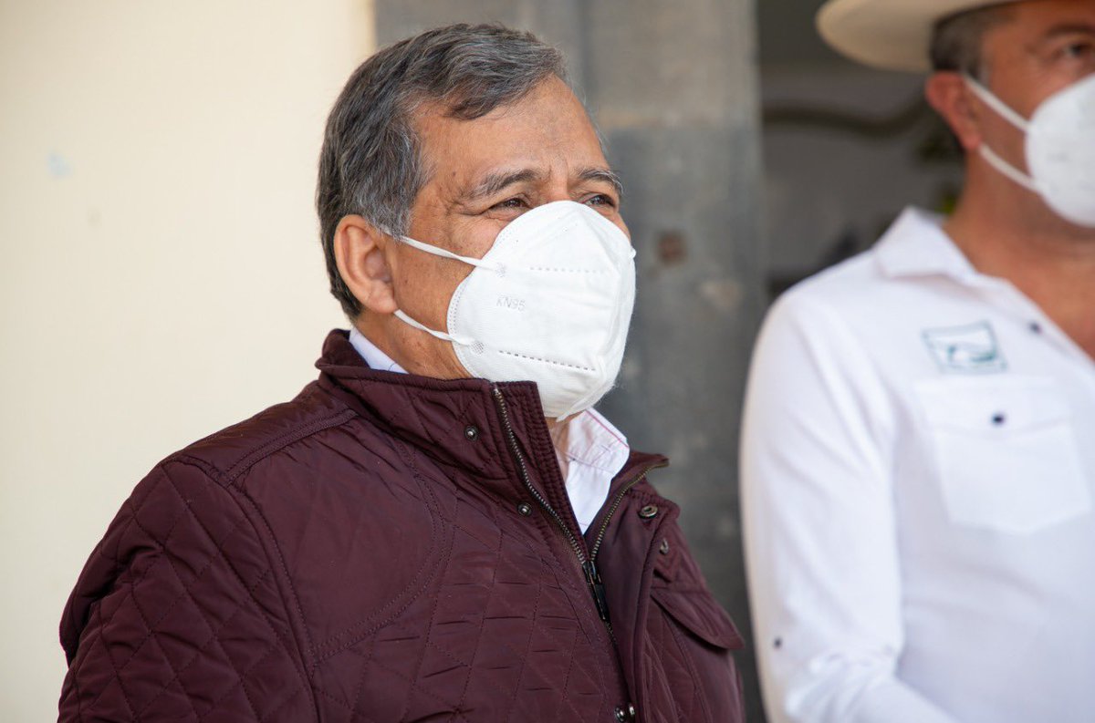 LMarquezLecona's tweet image. Gracias a mi familia por su amor y fortaleza, a Dios por permitirme estar nuevamente en casa.

Gracias a quienes estas horas difíciles preguntaron por mí y externaron su solidaridad.

Gracias a todos, estoy bien y con mis seres amados.