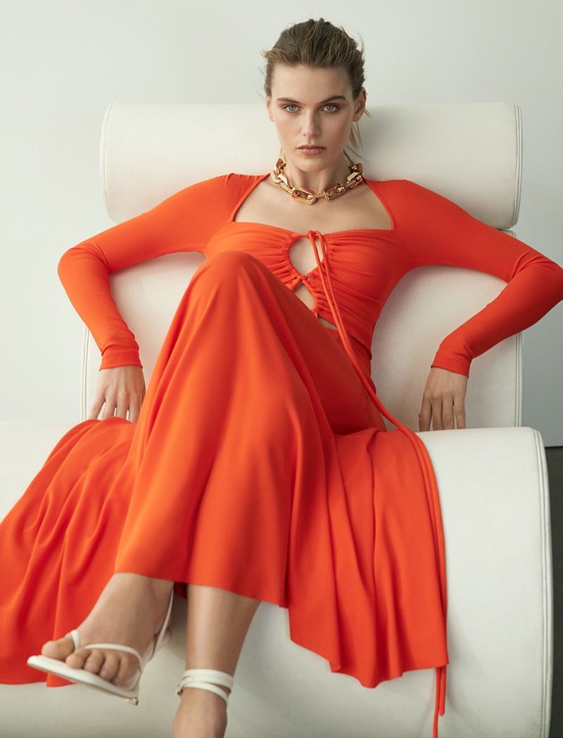 fashgonerogue's tweet image. Madison Headrick Graces the Pages of Harper’s Bazaar Russia fgr.life/16BKTE