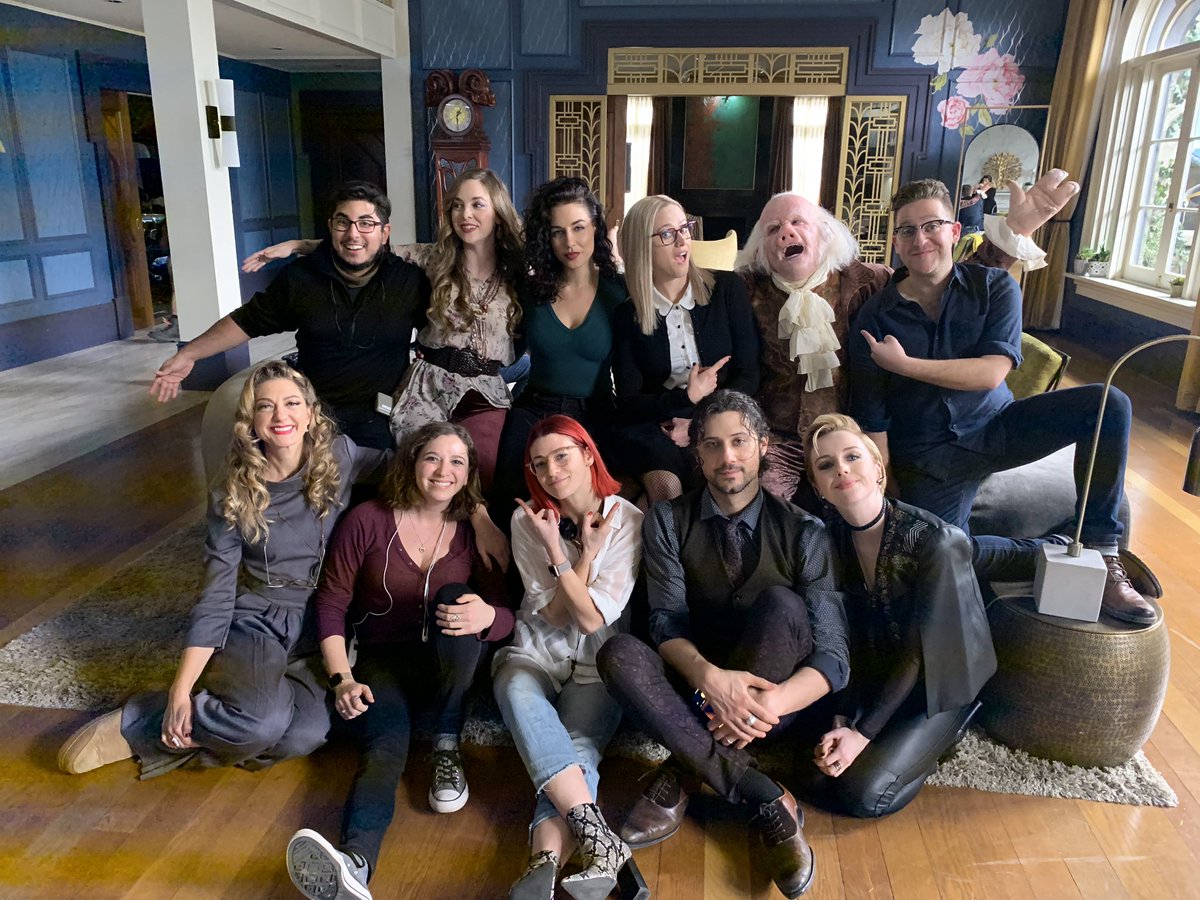 lunggwai's tweet photo. Behind the scenes with this motley crew courtesy of @ItsKynthia #MagicAndChill #MagicAndMemory https://t.co/NaOQwhMAeW https://t.co/Jbh4rQeRit