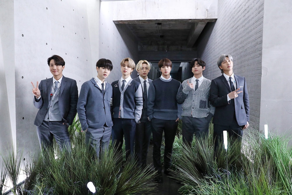 Oricon News オリコンニュース Bts Mtv Unplugged 特別回に登場 Telepathy Blue Grey 初披露のほか Army へのサプライズでコールドプレイ Fix You をカバー 癒されてほしいという思いで 写真 コメント T Co Qexzpbz5v4 Bts