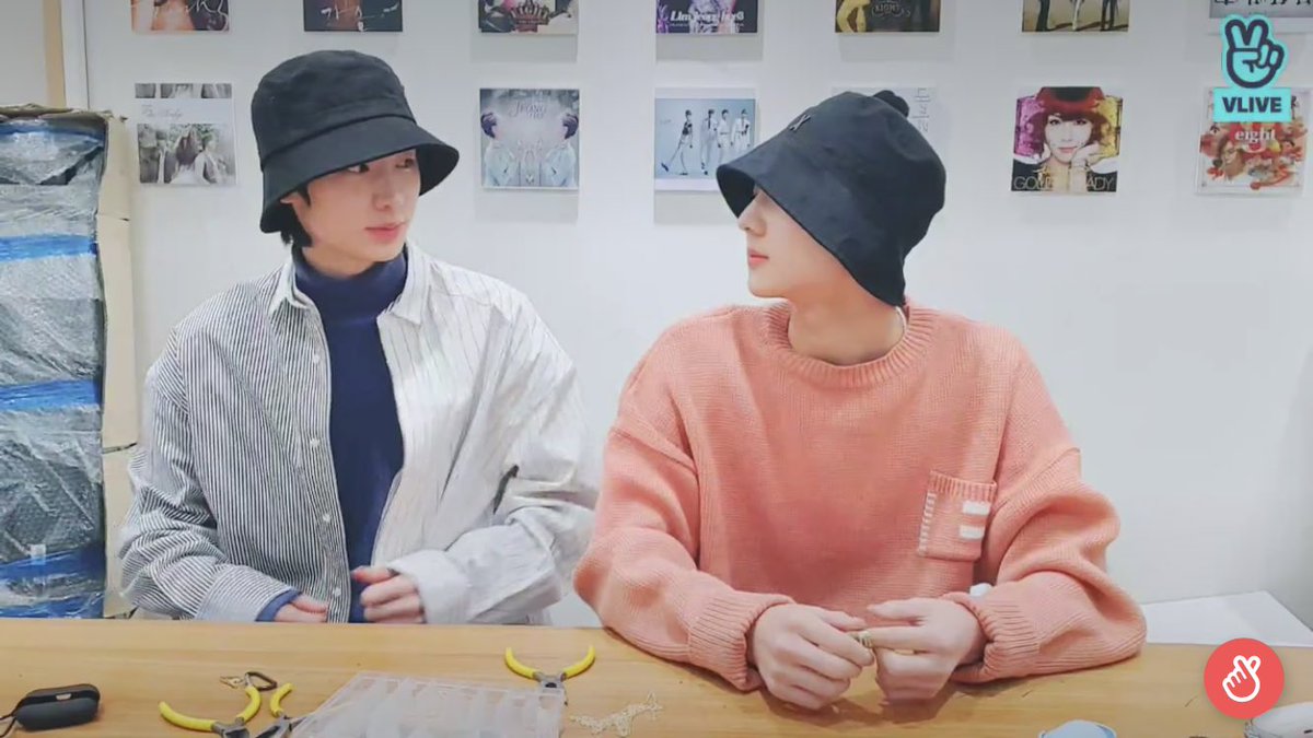 enhaypen's tweet photo. Just sungwon 성양 looking at each other 😍😘❤ https://t.co/rjM3QLnblZ