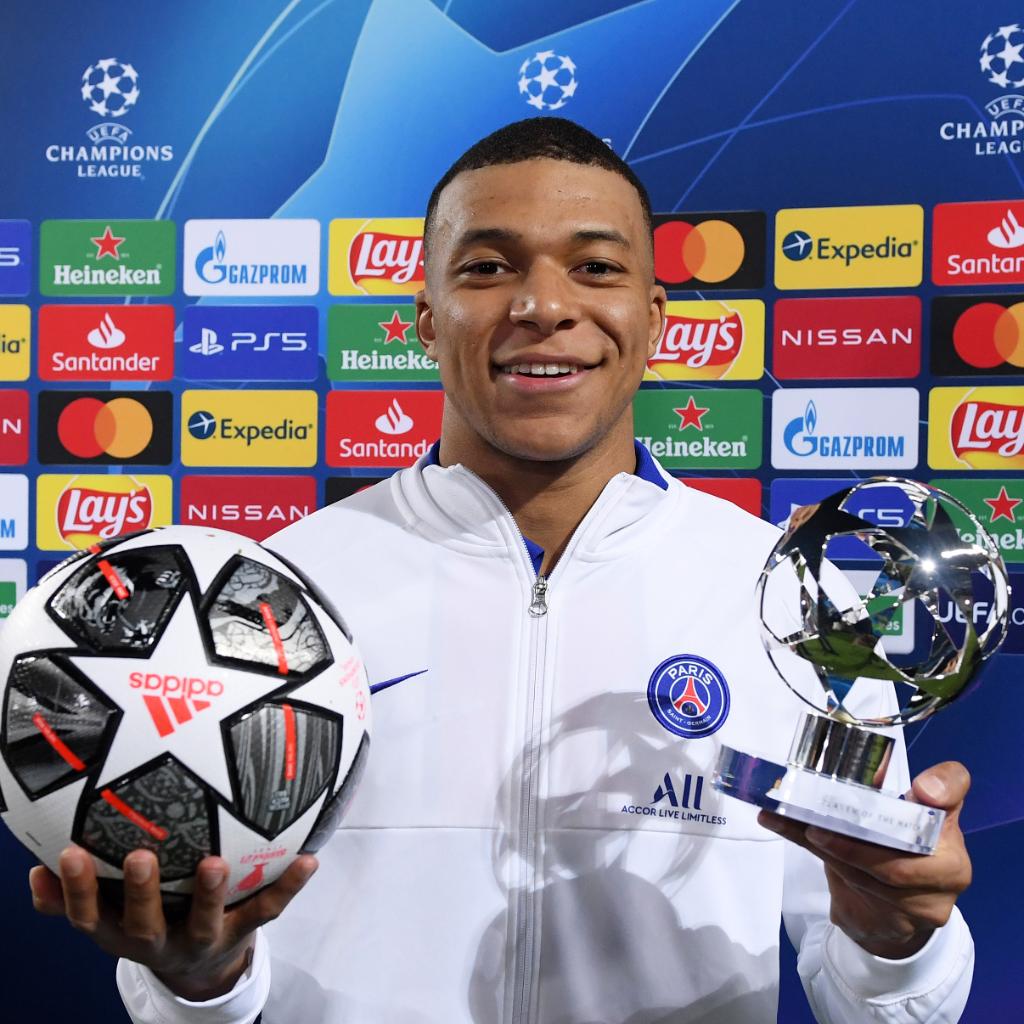 ActuFoot_'s tweet photo. Sur les huit matches de la phase aller, trois prix de Homme du match ont été remporté par des Français. 🇫🇷🏆 https://t.co/PbqAYPBFIy