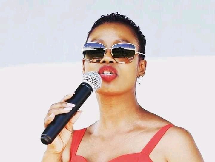 ChrisExcel102's tweet photo. Stella Ndabeni Abrahams gotta be the hottest Minister we've ever had in South Africa.. 😍😍😍😍😍😍😍😍 https://t.co/dsuQ7luwwn