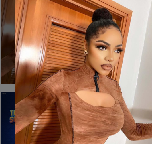 OperaNewsHubNG's tweet photo. Who is more fashionable ?

RT for #Nengi
Like ❤ for Erica 

#OperaNewsHub https://t.co/ihwL4UiRyZ