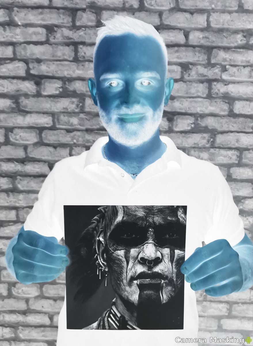 Rudyportraits's tweet photo. Salut Twitter, un Dessin en négatif pour changer 😁 j'espère que vous le ferez voyager, c'est ma seule récompense 🙂 https://t.co/Og1FNLtlvd