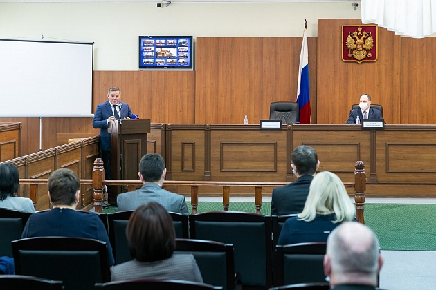 Сайт мирового суда волгоград. Арбитражный суд Волгоградской области председатель. Судьи Волгоградской области. Волгоградский суд. Областной суд Волгоград.