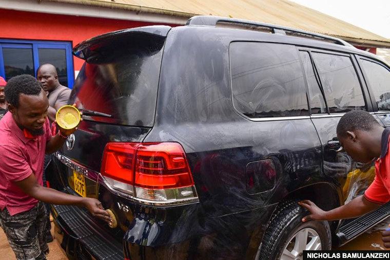 The Observer tweet media