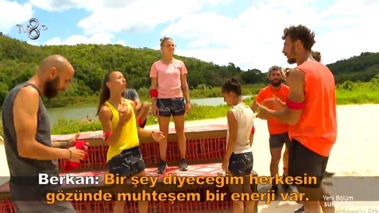 ilovoat's tweet photo. arkadaşlar lütfen salmayalım bakın pes edecek olan agalarımızında kollarından bacaklarından tutalım aman  #TurkishStudentsLivesMatters https://t.co/ec5LXPQKZF