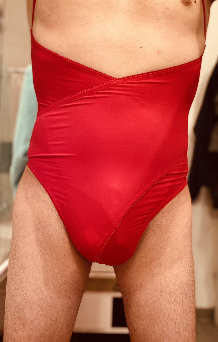 sexlove9987's tweet photo. New ♥️♥️♥️ good morning @stringfan85 #bodythong https://t.co/thdaatzXIG