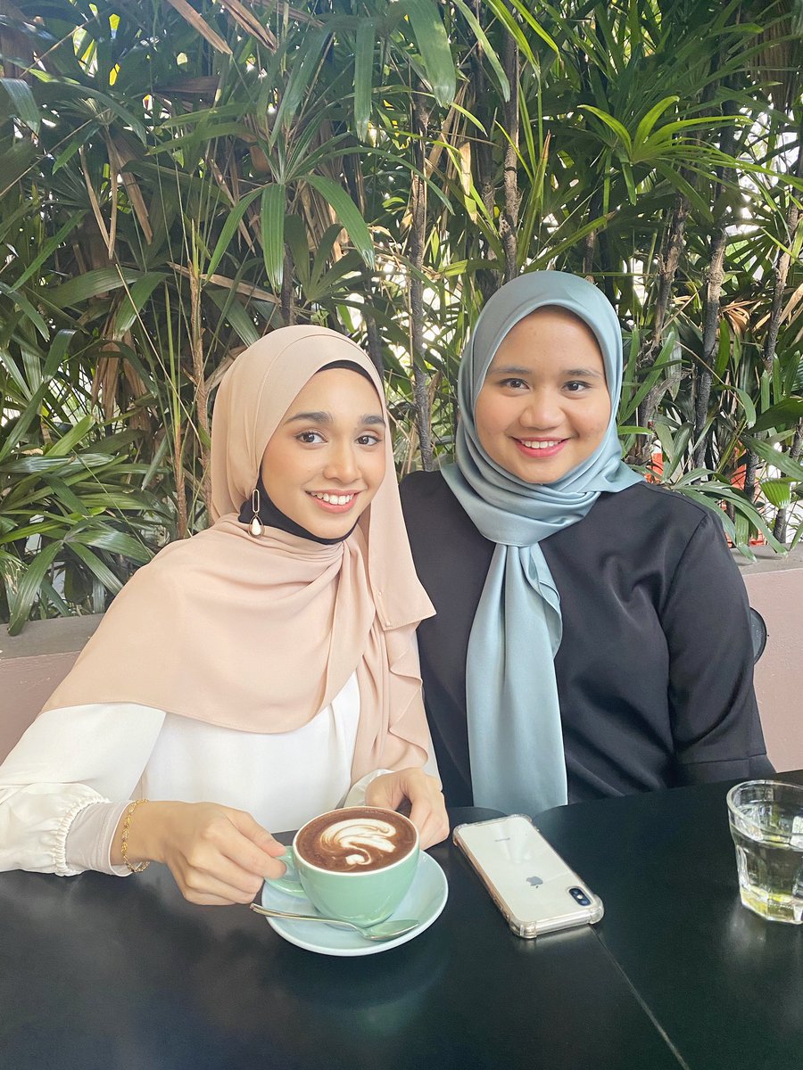 Hijabintee's tweet photo. Shasha &amp; Aisyah look beautiful in our premium chiffon &amp; satin silk hijabs! 🤩 Definitely perfect for a brunch session. Thank you for supporting us girls 😘✨ 

Be sure to tag @BintiHijabi for the chance to be featured on our Instagram feed! ✨ https://t.co/dX096KSI3e